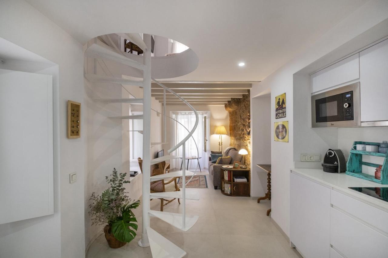 Casa La Muralla Medieval By Cadiz4rentals